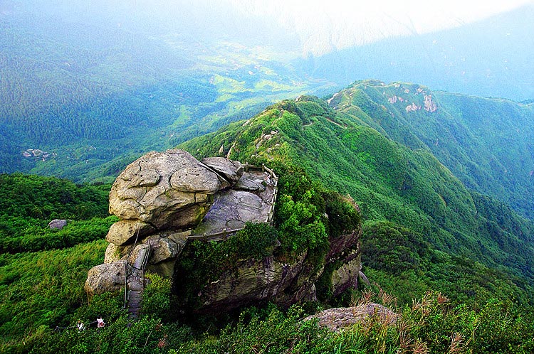 湖南全景游-張家界、鳳凰、長沙、岳陽樓、衡山