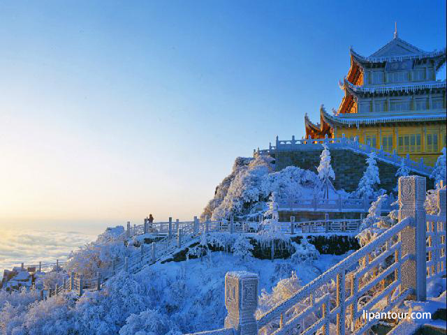 俏夕陽(yáng)-成都 九寨 樂(lè)山 峨眉山 黃龍溪10日全景游