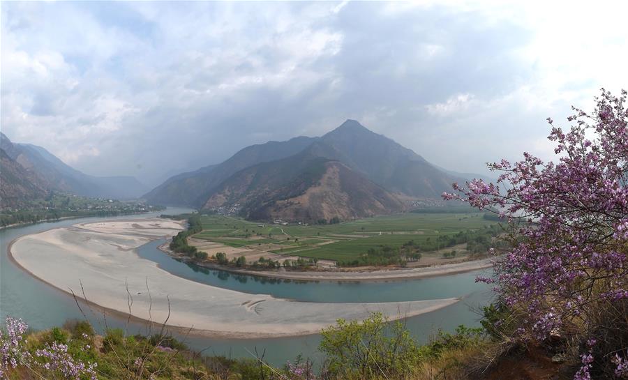 北京去西雙版納怎么玩_云南跟團(tuán)價格_昆明入住溫泉酒店6天